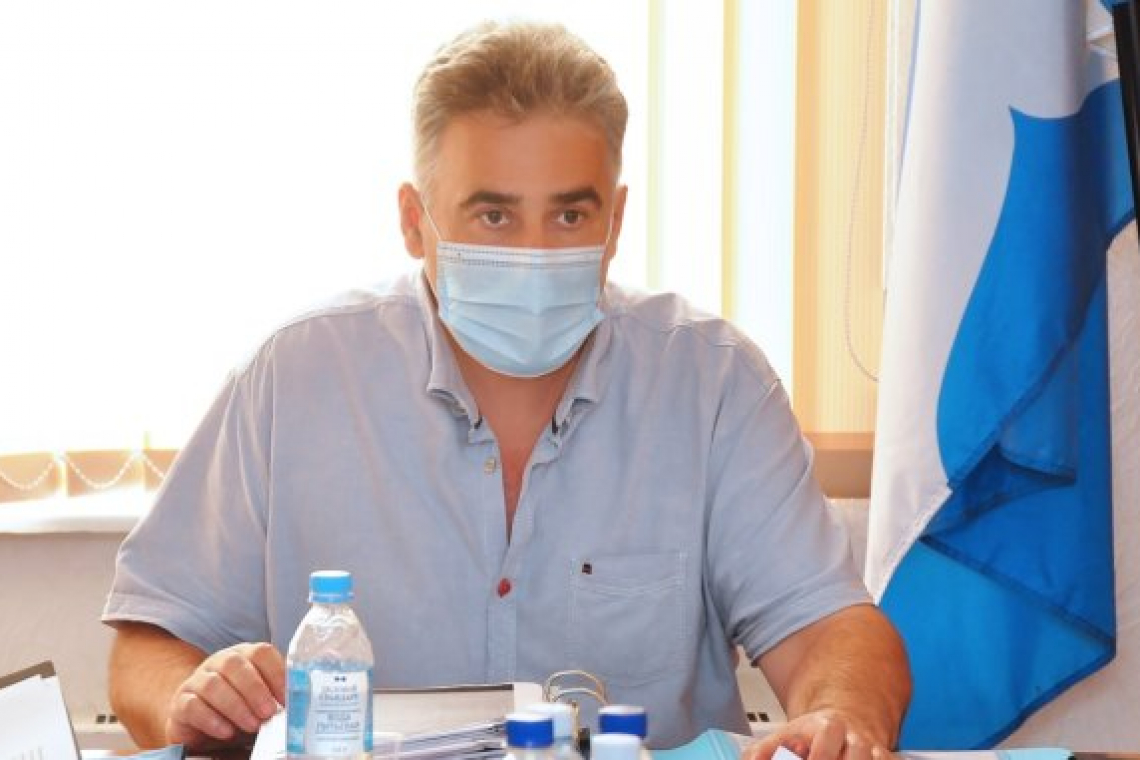 Жара работе не помеха