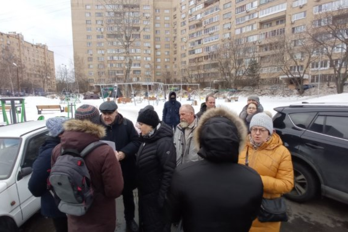 Как депутат асфальт потерял…