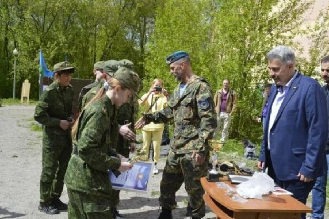 В патриотической игре «Традиции Победы» победила команда школы 1360