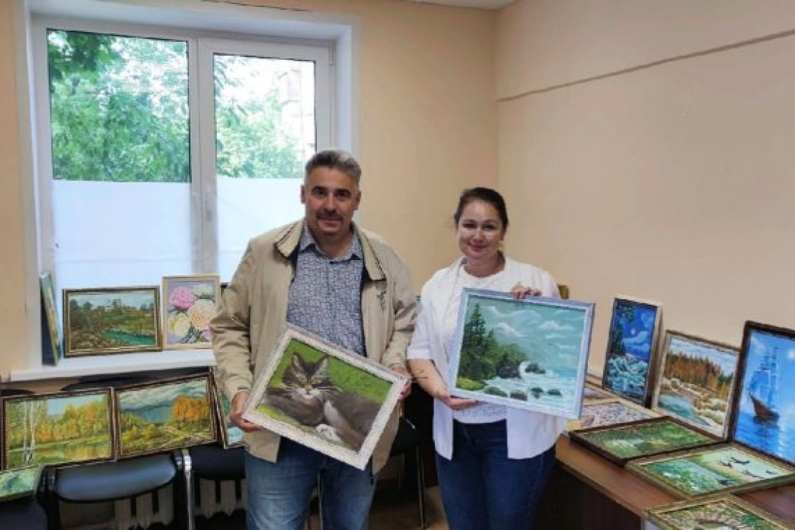 Выставка Маргариты Щедриной открылась в совете ветеранов района Богородское