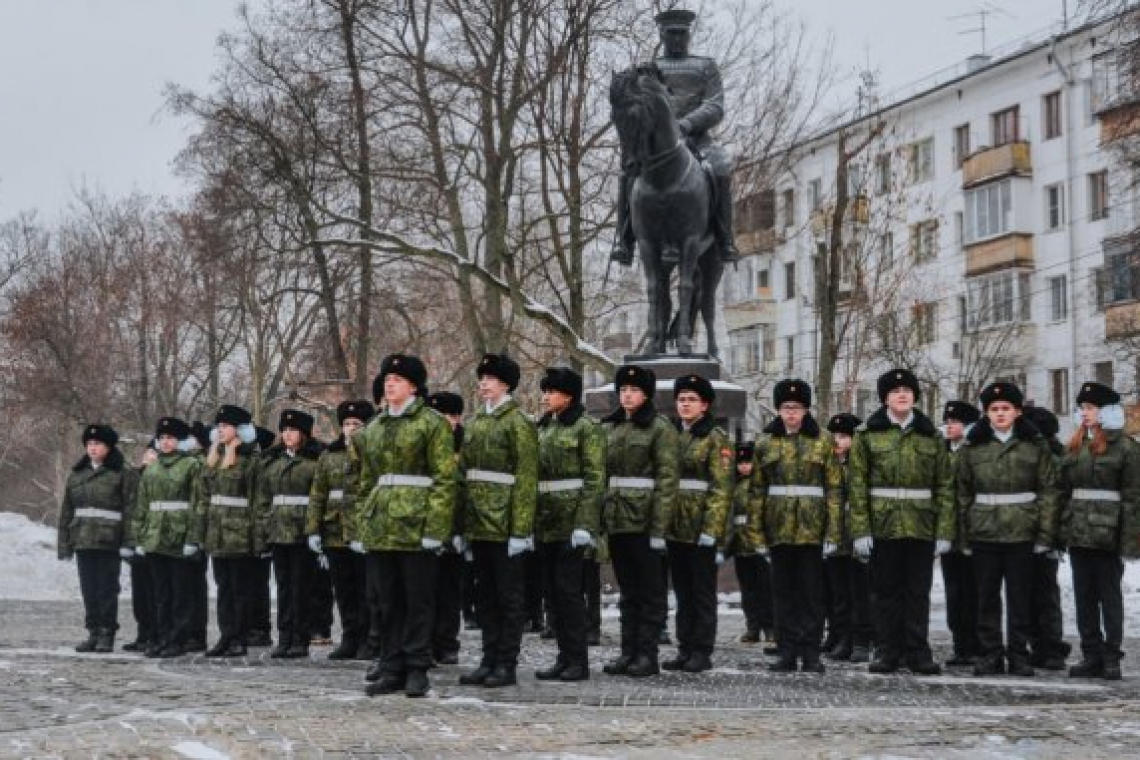 Поздравление для военнослужащих подготовили кадеты Богородского