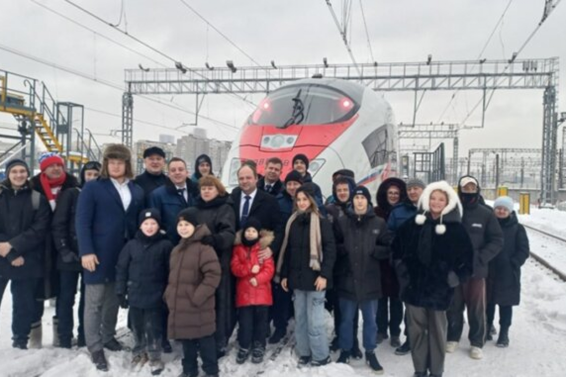 С работой железнодорожников познакомились подростки из Богородского