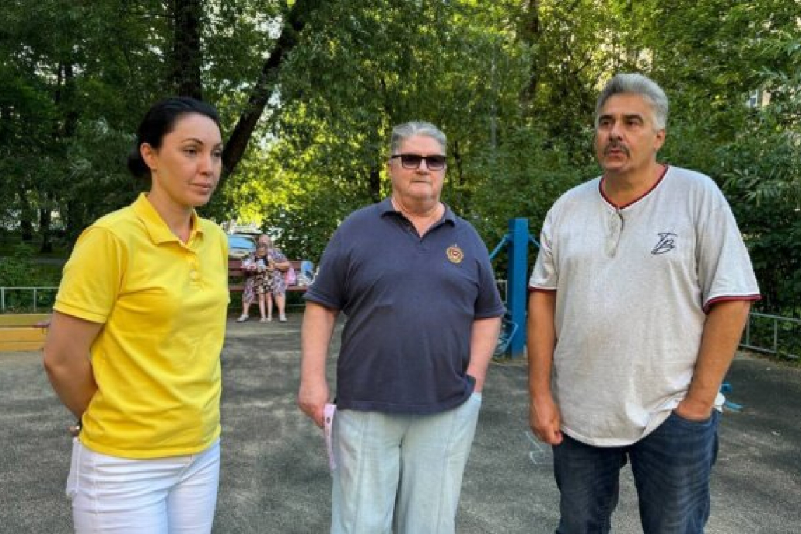 «Добрые встречи во дворе»: в проекте принял участие глава МО Богородское Воловик