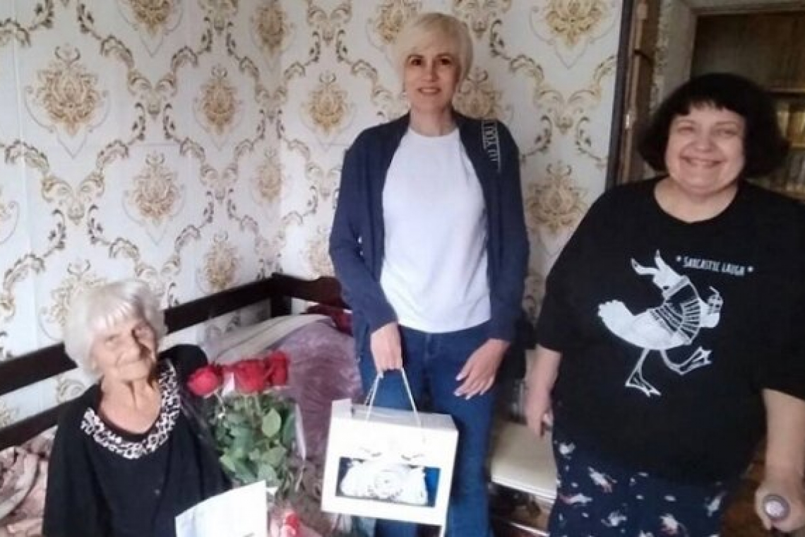 Ветерана Нину Михайловну Ярцеву поздравили с 95-летием