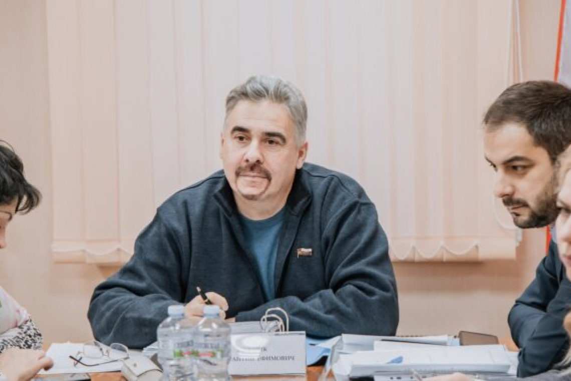 Константин Воловик: работа депутатов укрепляет доверие граждан к местной власти